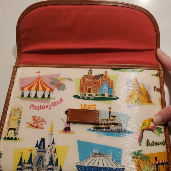 Dooney & Bourke Walt Disney World Retro IPad Case ~ WDW - Picture 4 of 4